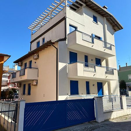 Residence Stefania Attici Su 2 Livelli - Agenzia Cocal Caorle Dış mekan fotoğraf