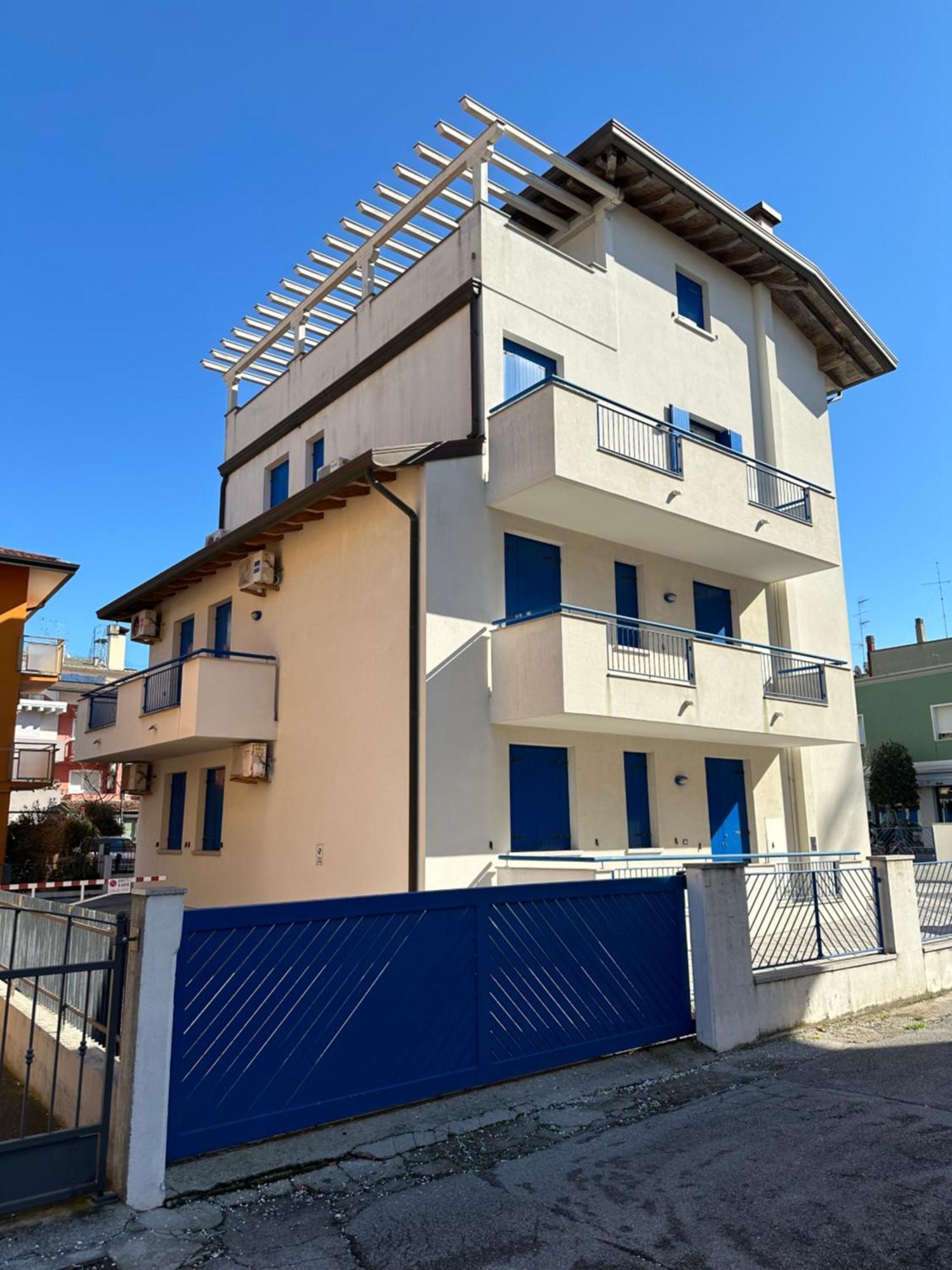 Residence Stefania Attici Su 2 Livelli - Agenzia Cocal Caorle Dış mekan fotoğraf